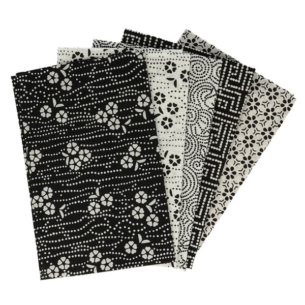 Lot de 5 Fat Quarter de couleurs coordonnées - 100% coton - noir et blanc  (prix pour le set)