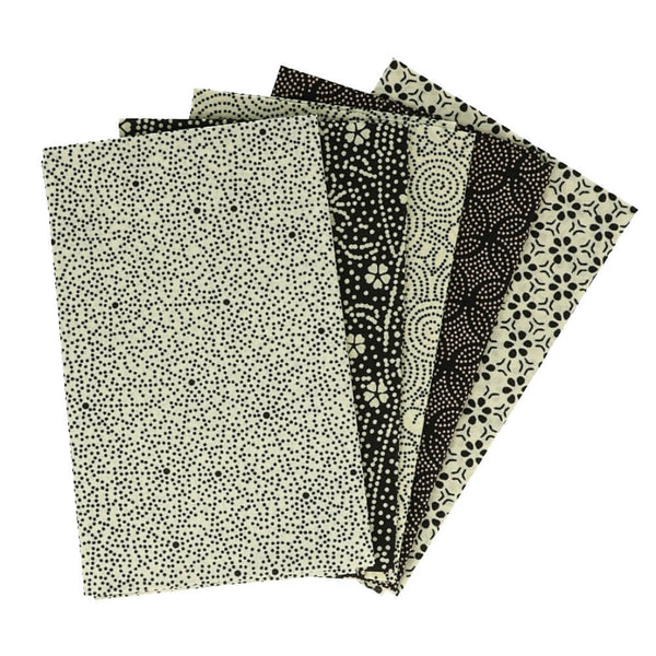 Lot de 5 Fat Quarter de couleurs coordonnées - 100% coton - noir et crème  (prix pour le set)