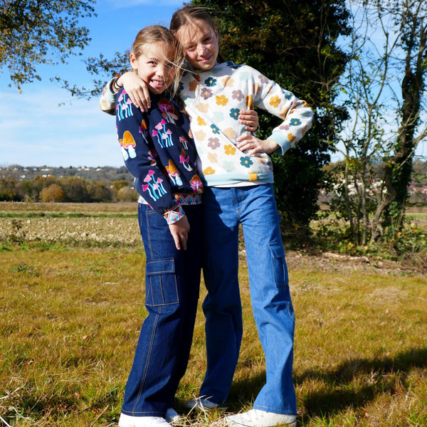 Patron pochette du jeans ou pantalon cargo pour fille Django de Petits D'om du 2 au 16ans (Fr)