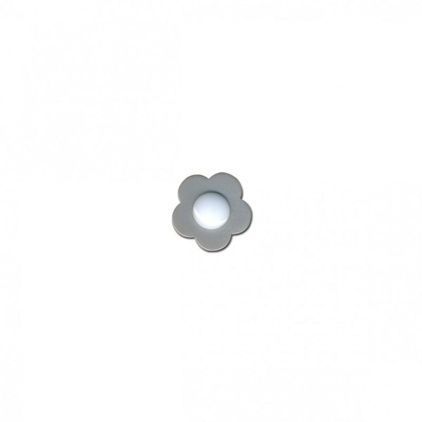 Boutons fleur naïve 14mm -  gris coeur blanc (prix à la pièce)