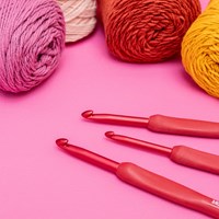 Crochets ergonomiques - Etimo rouge de marque japonaise Tulip (prix à la pièce)