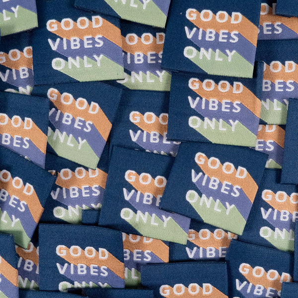 Lot de 5 étiquettes Good vibes only de Ikatee (prix pour le sachet de 5)